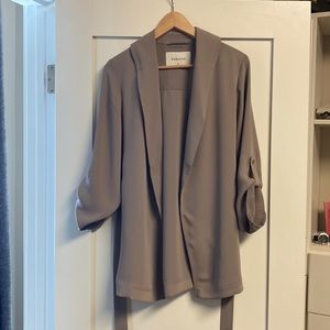 Aritzia Babaton lightweight blazer